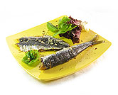 Sardinas al horno con ensalada